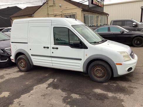 Used 2013 Ford Transit Connect XLT image 1