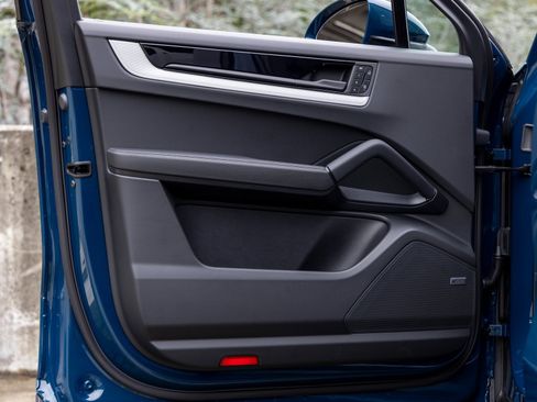 New 2026 Porsche Cayenne Coupe image 20