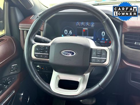 Used 2022 Ford Expedition Max Limited image 24