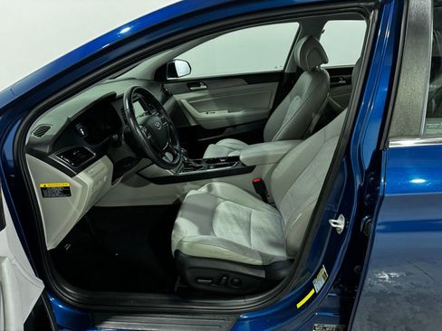 Used 2017 Hyundai Sonata Sport w/ Value Edition Package 02 FWD image 13