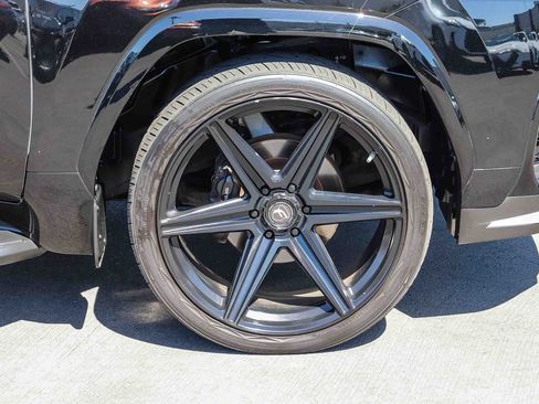 Used 2022 Lexus LX 600 F Sport w/ Accessory Package (Z1) AWD/4WD image 10