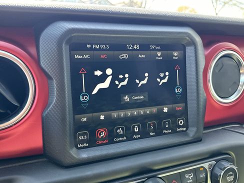 Used 2023 Jeep Wrangler Unlimited Rubicon w/ Cold Weather Group image 13