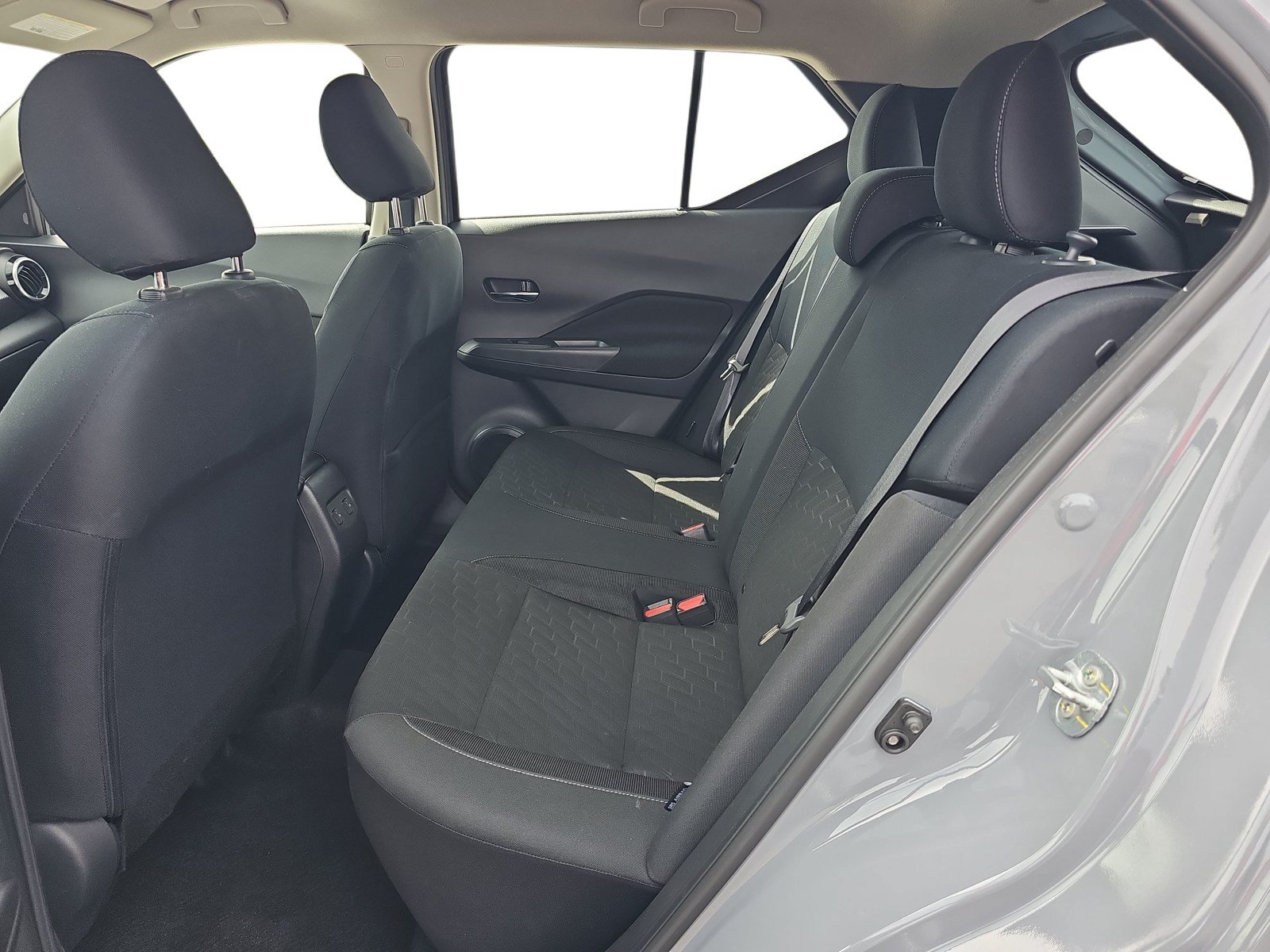 Used 2024 Nissan Kicks SV FWD image 11