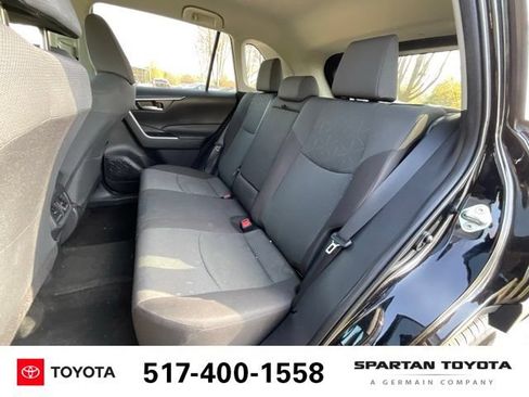 Used 2024 Toyota RAV4 XLE AWD/4WD image 12