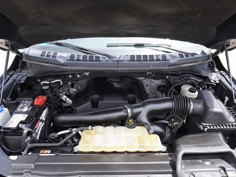 Used 2018 Ford F150 XLT w/ Equipment Group 302A Luxury AWD/4WD image 31