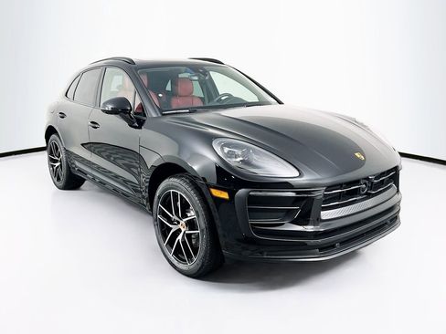 New 2026 Porsche Macan image 7