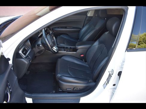 Used 2020 Kia Optima Premium image 16