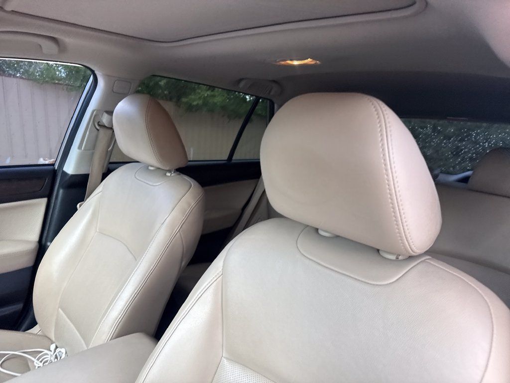 Used 2016 Subaru Outback 2.5i Limited AWD/4WD image 13