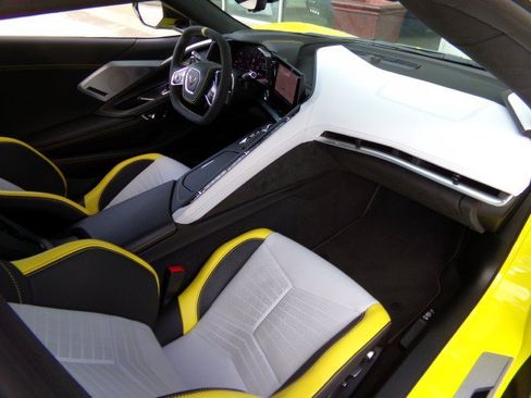 Used 2022 Chevrolet Corvette Stingray Premium Cpe RWD image 29