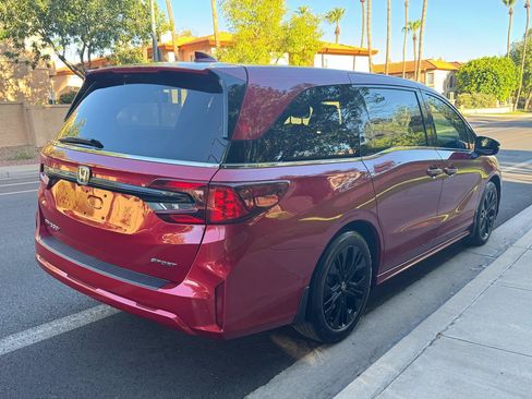 Used 2025 Honda Odyssey Sport-L image 5