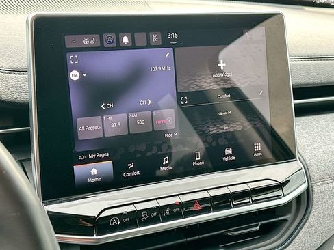 Used 2022 Jeep Compass Latitude w/ Sun and Sound Group image 14