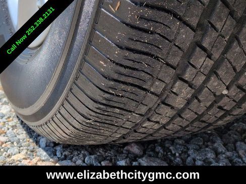 Used 2023 Chrysler Voyager LX FWD image 12