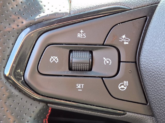 Used 2024 Chevrolet TrailBlazer RS FWD image 30