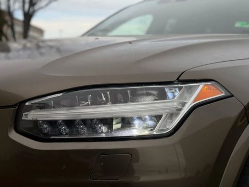 Used 2016 Volvo XC90 T6 Inscription w/ Vision Package image 39