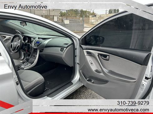 Used 2013 Hyundai Elantra GLS w/ Preferred Pkg image 17