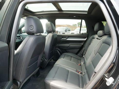 Used 2025 GMC Terrain Elevation w/ Elevation Premium Package AWD/4WD image 35