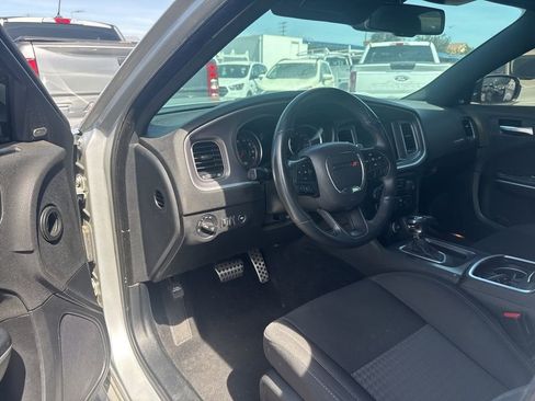 Used 2019 Dodge Charger R/T w/ Driver Confidence Group image 5