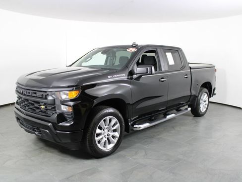 Used 2024 Chevrolet Silverado 1500 Custom RWD image 15