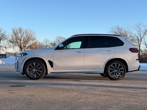 New 2026 BMW X5 xDrive40i w/ M Sport Package image 3