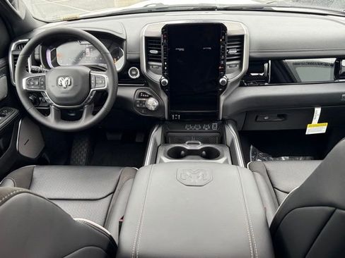 New 2026 RAM 1500 Laramie AWD/4WD image 33