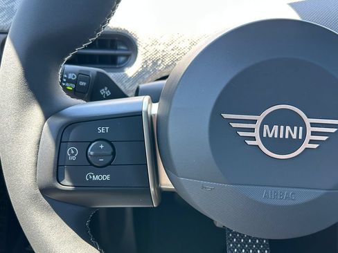 New 2026 MINI Cooper 4-Door Hardtop FWD image 19