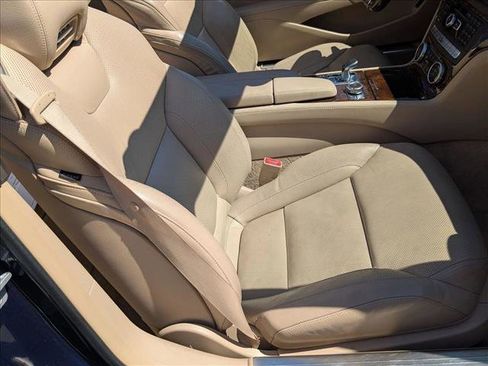 Used 2013 Mercedes-Benz SL 550 image 18