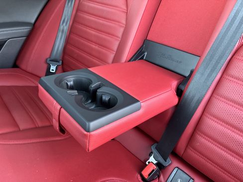 Certified 2024 Alfa Romeo Stelvio Veloce image 31