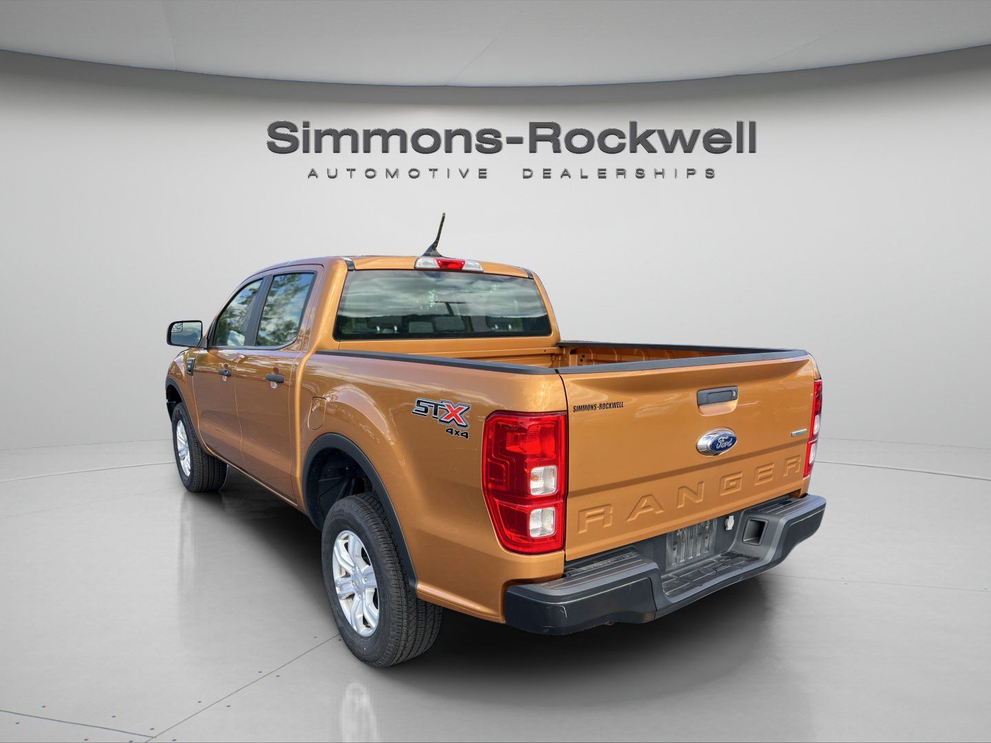 Used 2019 Ford Ranger XL w/ Equipment Group 101A Mid AWD/4WD image 3