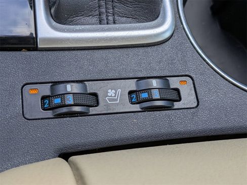 Used 2019 Toyota Highlander Limited image 24