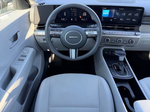 Used 2024 Hyundai Kona SE FWD image 25
