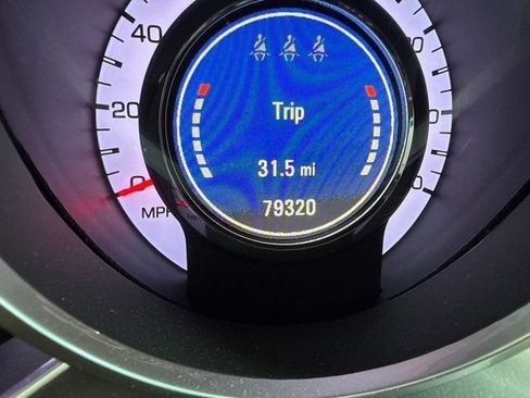 Used 2012 Cadillac SRX Luxury FWD image 4