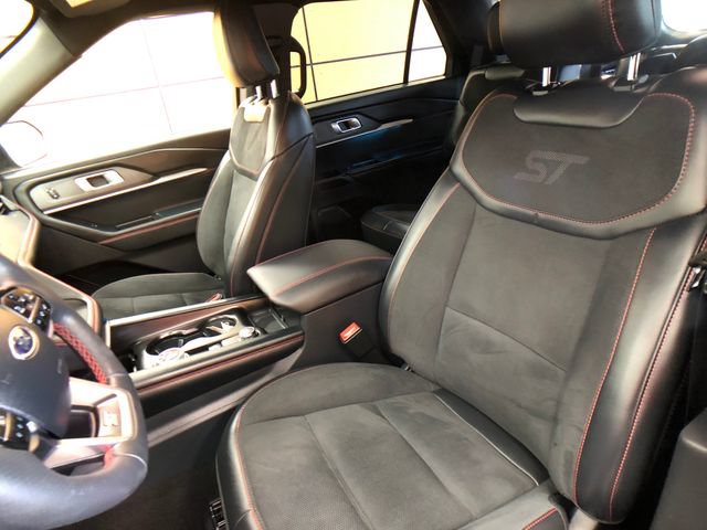 Used 2025 Ford Explorer ST AWD/4WD image 10