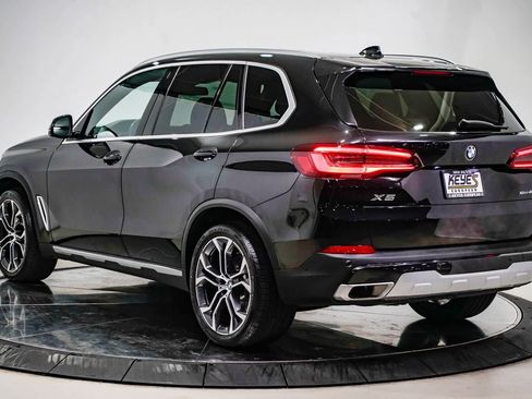 Used 2023 BMW X5 sDrive40i w/ Parking Assistance Package image 2