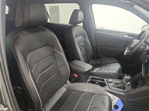 Used 2022 Volkswagen Tiguan SEL R-Line image 27