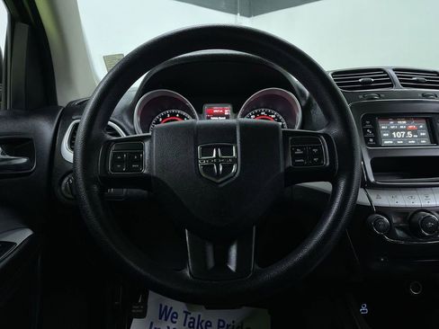 Used 2020 Dodge Journey SE image 19