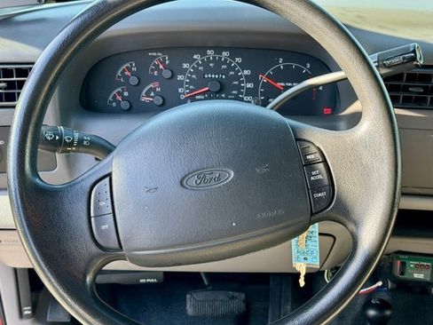 Used 2000 Ford F250 XL image 18
