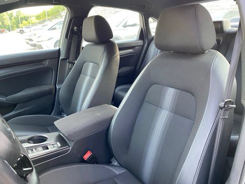 Used 2025 Honda Civic Sport image 15