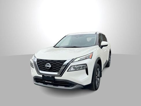 Used 2023 Nissan Rogue SV image 1