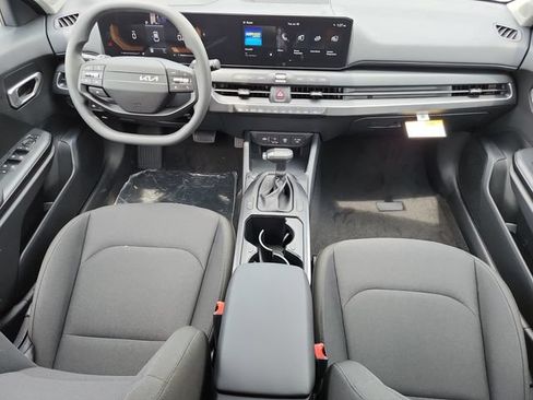 New 2026 Kia K4 FWD image 14