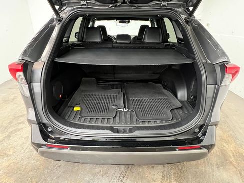 Used 2021 Toyota RAV4 XSE AWD/4WD image 29