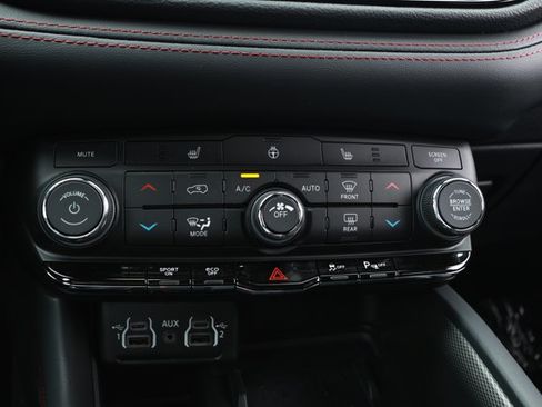 New 2026 Dodge Durango GT w/ Blacktop Package AWD/4WD image 18