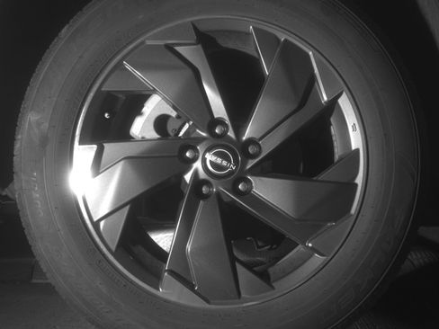 Used 2025 Nissan Rogue SV image 15