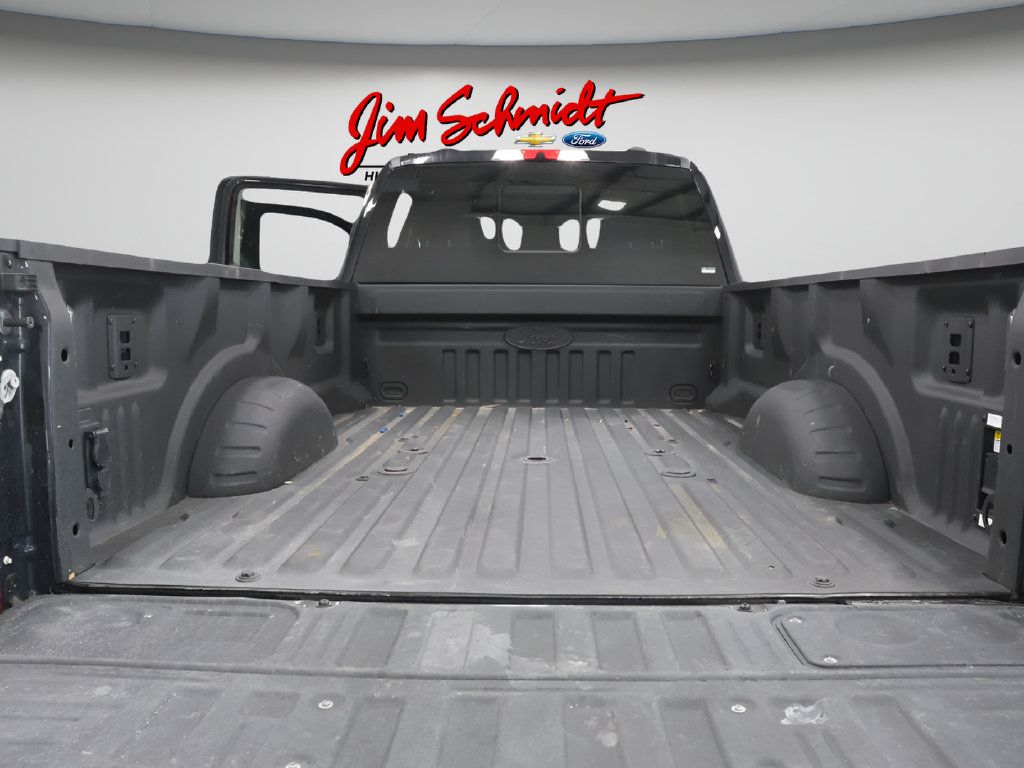 Used 2024 Ford F450 Platinum w/ FX4 Off-Road Package AWD/4WD image 28