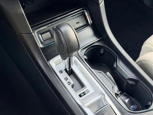 Certified 2024 Subaru Ascent Premium w/ Convenience Package image 20