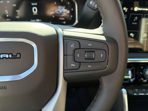 New 2026 GMC Sierra 3500 Denali w/ Denali Reserve Package image 35