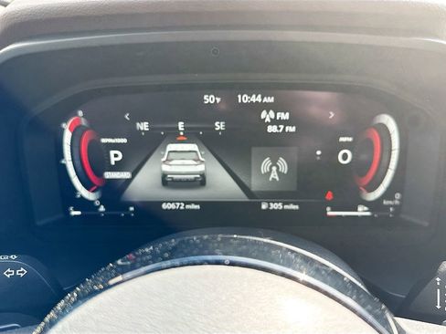 Used 2021 Nissan Rogue Platinum image 12