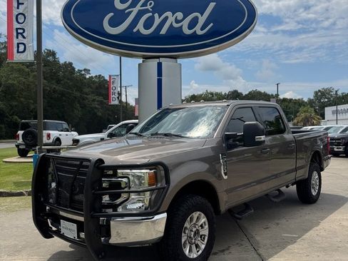 Used 2020 Ford F250 XLT image 1
