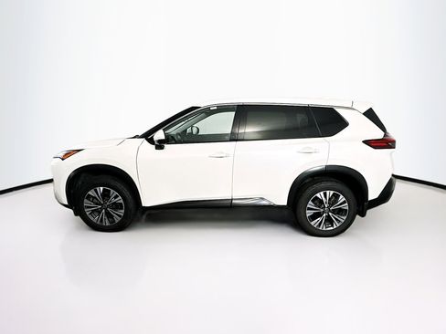 Used 2021 Nissan Rogue SV image 4