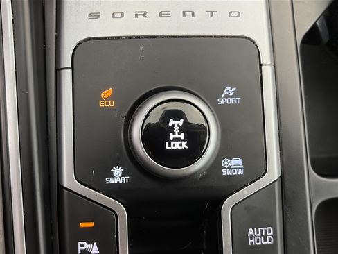 Used 2023 Kia Sorento EX AWD/4WD image 34
