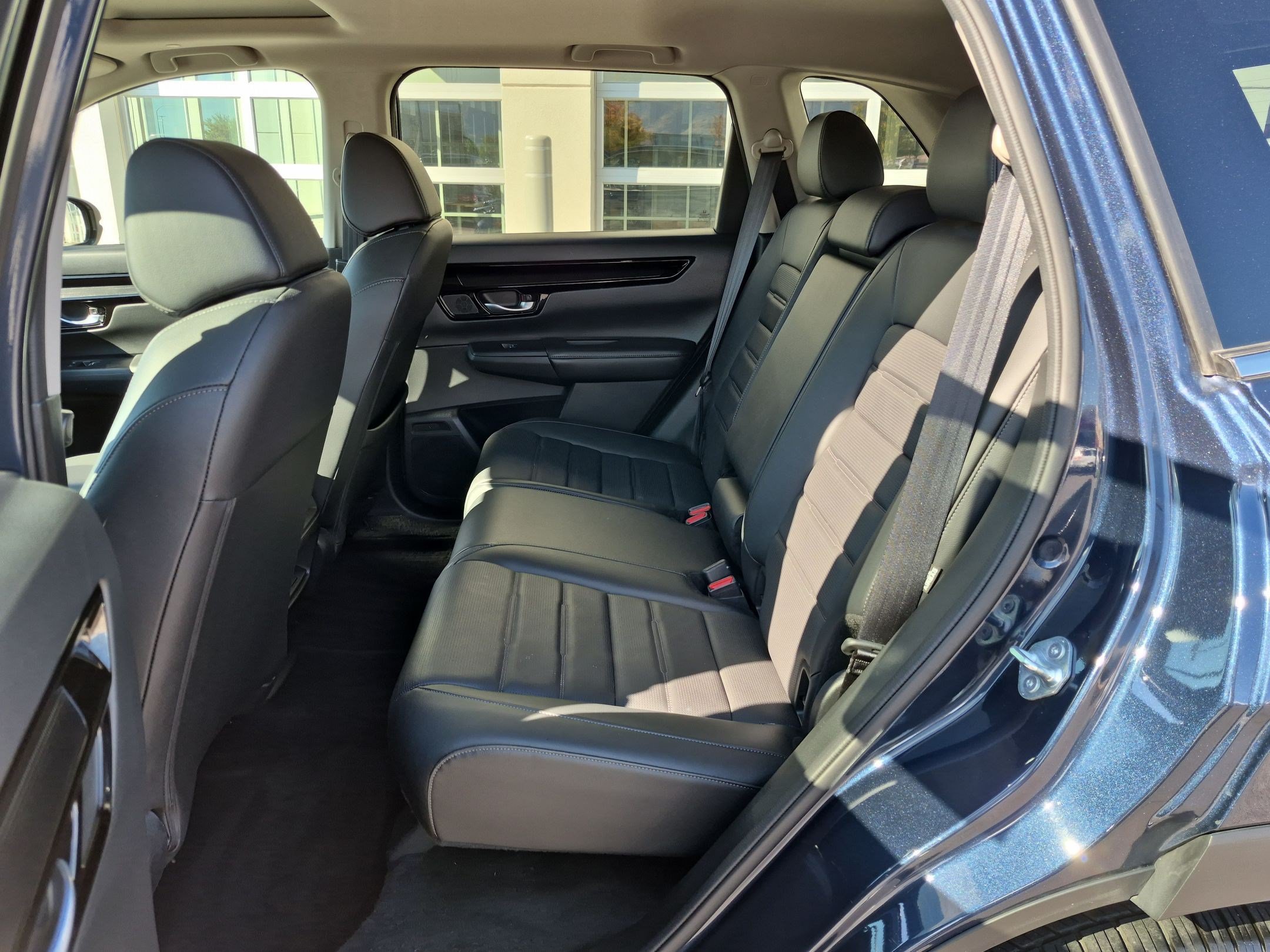 Used 2023 Honda CR-V EX-L image 30